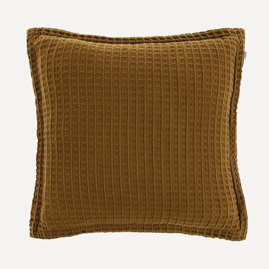 Almofada Denver Ocre Queen Karsten 45x45cm - Imagem principal - a26978f4-7c8d-43c3-a51b-431208daf00c