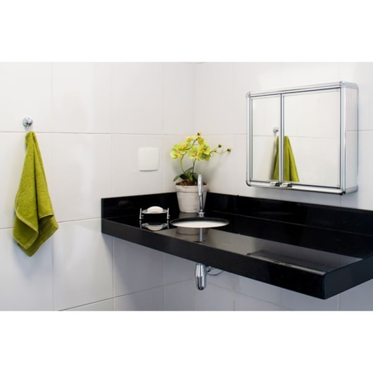 Armário De Plástico Com Perfil De Alumínio 54x54cm Com 2 Portas 16/s Astra - Imagem principal - 88c01576-3988-4647-9449-148ccfa3edc5