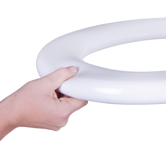 Assento Sanitário Almofadado Vogue Plus Tvg/K Branco Astra - Imagem principal - 040461a8-8862-4e33-86c9-91af47d2e99e