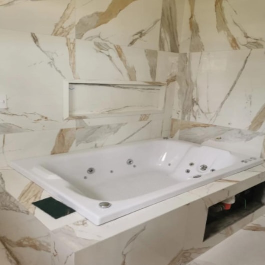 Banheira Acrílica Dupla Frontal Cristal Duo Ouro Fino 170X110Cm - Imagem principal - cacea07a-2d66-40bd-a19a-e0c91f0088fd