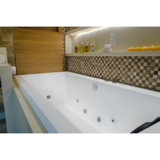 Banheira Acrílica Individual Cayman Super Luxo 180x85cm Astra - Imagem principal - 9c8fa849-b4d3-432a-8aa0-c1b502d12a47