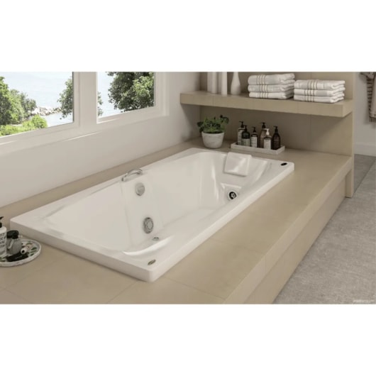 Banheira Acrílica Individual Mysia Jacuzzi 150x79x42cm  - Imagem principal - 6b84c7b6-836a-4df3-ab18-e9daeb7242a9