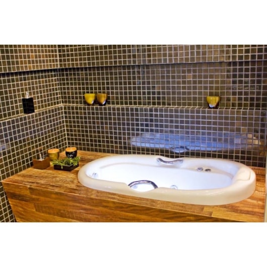 Banheira Acrilnew Semioval Topline 176x95cm Com Hidromassagem Ouro Fino - Imagem principal - 1fc8f5cd-290a-45b7-bbf5-e467a66d8810