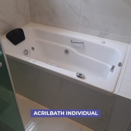 Banheira Com Hidromassagem Acrilbath Individual Standard Ourofino 1.55x0.79cm