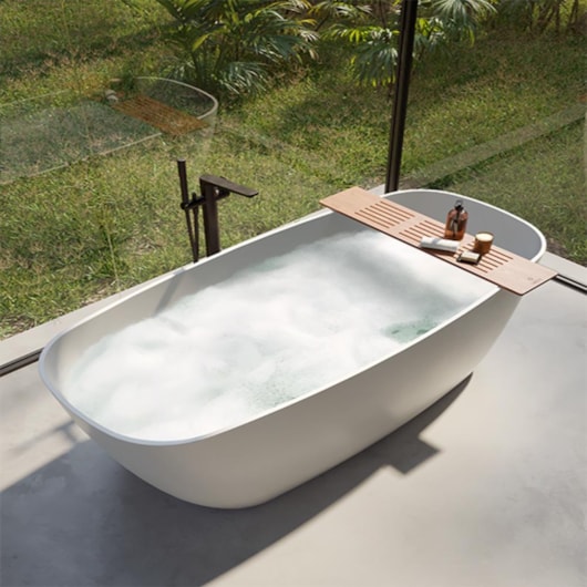 Banheira De Imersão Duramatt Amazônia Branco Fosco Acetinado Com Válvula Click Cromado Sabbia - Imagem principal - 6936945d-ed77-4ef0-8f43-ad59feb97494
