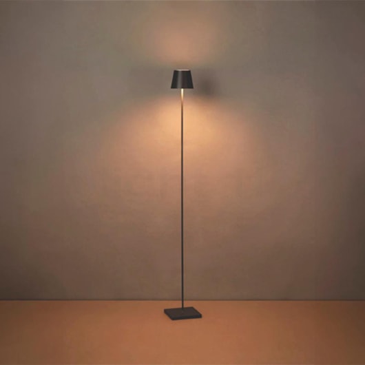 Coluna Led Skinny Taschibra - Imagem principal - 6761e4d7-3ab8-4fef-9ab8-13c374d6efdf