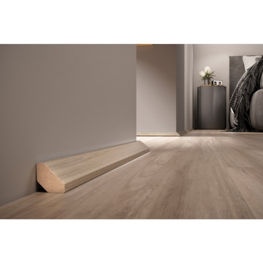 Cordão Eucafloor Para Pisos Laminados Cor 18 20x2400mm - Imagem principal - 3e4324ec-45d7-4fa5-b322-1fdd3d3a80de