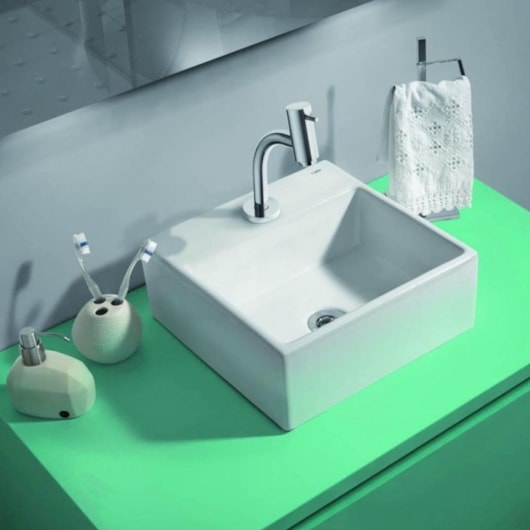 Cuba de Apoio Basic Branco Quadrada Celite 35cm - Imagem principal - 7c71c295-b608-4bb7-9bf5-d1ca7ed10f47