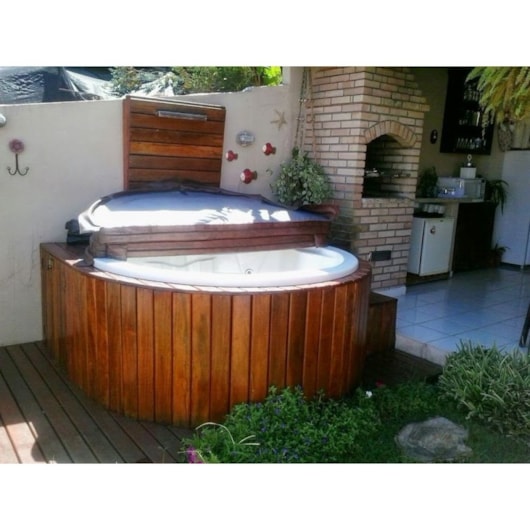 Deck De Madeira Redondo Para Spa Goldspacril Ouro Fino - Imagem principal - e72f5f27-e4f4-4504-8372-c509d398f0ad