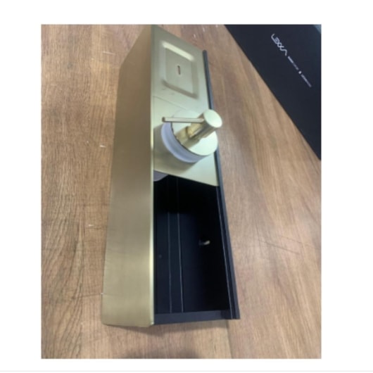 Dispenser De Sabão Para Canal Ouro Escovado Lexxa - Imagem principal - 6fe0697d-5bbf-4877-9f53-166b9475ff74