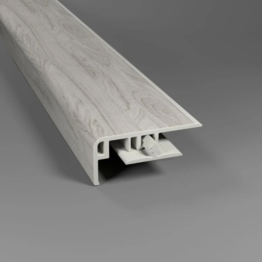 Frontal De Escada Eucafloor Cor 2 4x210cm - Imagem principal - 057c1c3f-1d4f-40fd-8960-a0beb3e27abc