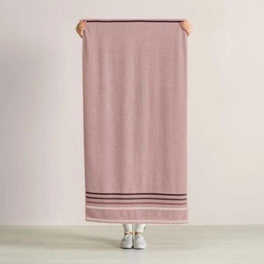 Jogo De Toalha De Banho Com 5 Peças Lumina Soft Rose Com Rosa Vintage Karsten 70x140cm - Imagem principal - 24f8844a-4f3d-40da-b8ff-31b164b46070