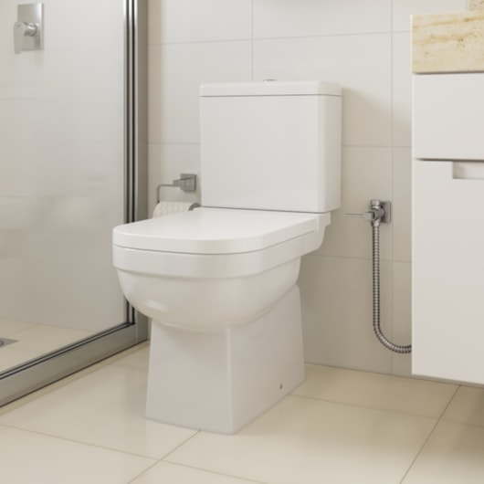 Kit Vaso Sanitário Com Acessórios De Instalação E Caixa Acoplada Com Assento PP Soft Close Elite Branco Celite - Imagem principal - 25b64872-1055-481e-bc9e-756e8b277d40