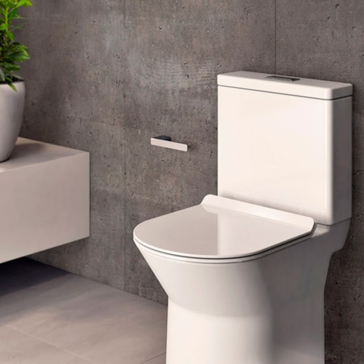 Kit Vaso Sanitário Lift com Caixa Acoplada Assento e Acessórios Branco Docol - Imagem principal - 9fb9b045-e1c6-48bc-a1c8-da79b86c4018