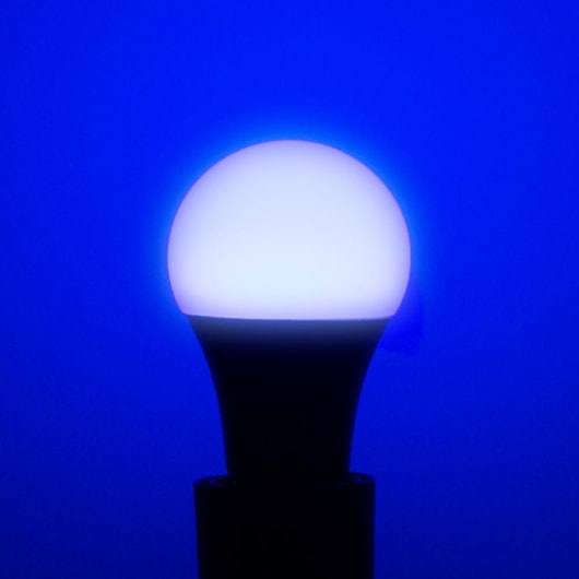 Lâmpada Led Tkl E27 Luz Negra Taschibra 7W - Imagem principal - d4cb0643-35cc-4bd9-b0e4-7327d3de61fe