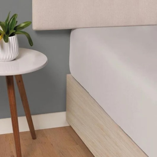 Lençol Com Elástico Bossa Prata Queen Cinza 300 Fios Karsten 160x200x45cm - Imagem principal - 617f590a-e587-4971-b732-74cefb105651