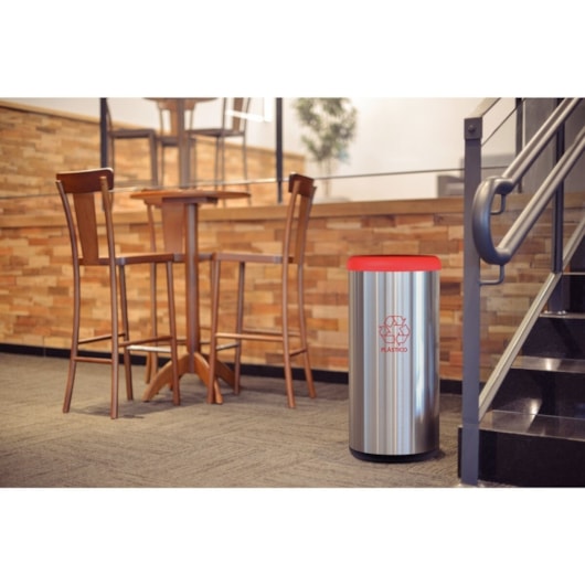 Lixeira Inox Piemonte com Acabamento Scotch Brite e Tampa Basculante Vermelha em Polipropileno 40 L Tramontina - Imagem principal - b8d0283a-5136-41d9-890b-a840bef10c8e