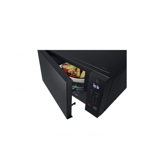 Micro-ondas NeoChef Easyclean Preto LG 30L 127V - Imagem principal - 5ce7732f-f74b-41a9-a83d-a571eca9822b