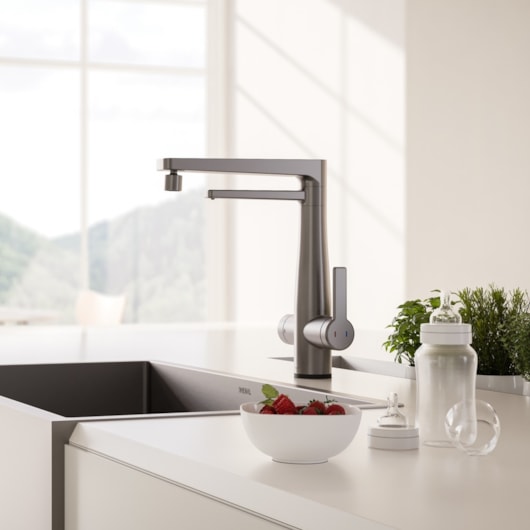 Misturador Monocomando de Mesa para Cozinha com Filtro Purificador de Água Vitalis Ozônio Cromado Docol - Imagem principal - bc2e180e-b215-42c3-a32c-bec39e446f0e