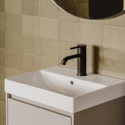 Misturador Monocomando de Mesa para Lavatório Bica Baixa Ona Preto Matte Roca