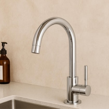 Misturador Monocomando p/Cozinha e Lavatório de Mesa Bica Alta Agile Cromado Romar