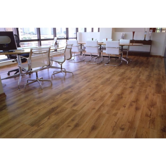 Piso Laminado Eucafloor Prime Click Carvalho Rústico 21,7x135,7cm - Imagem principal - 0ef541fa-bdd2-47e8-951d-782fc7bd2661