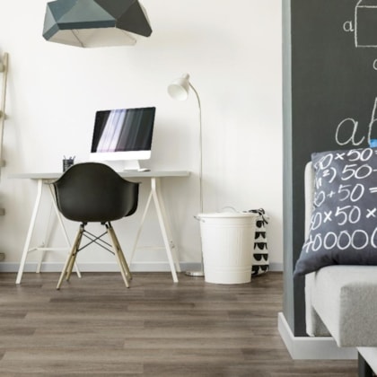 Piso Vinilico Tarkett Injoy Liso Centeio 2mm 123x20,85cm