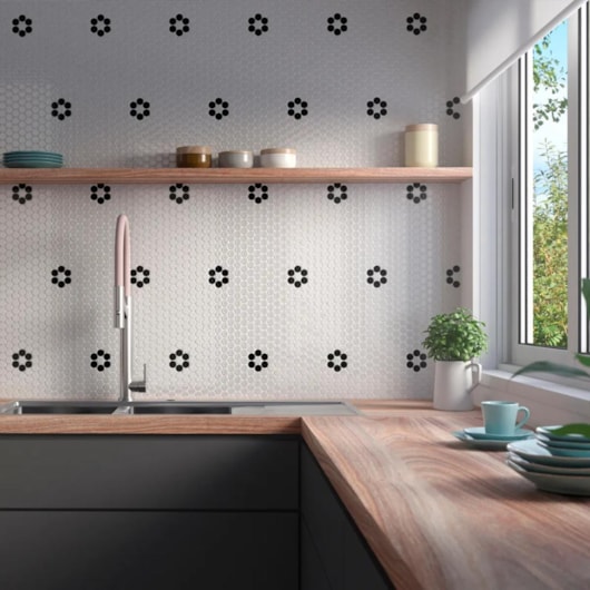 Porcelanato Ceusa Mc Petit Poa Wh Lux 31,2x33cm Bold - Imagem principal - 1ffd2459-f7eb-4713-bf70-ccfa7004cfbd