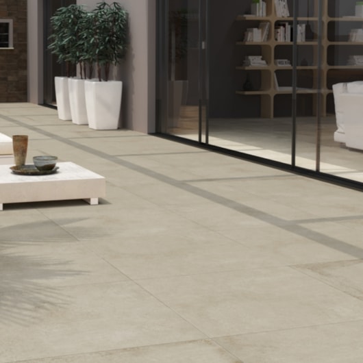 Porcelanato Portinari Detroit Off White Hard 87,7x87,7cm Branco Retificado  - Imagem principal - 91b6b1a1-f487-4b69-b57e-1176f501e829