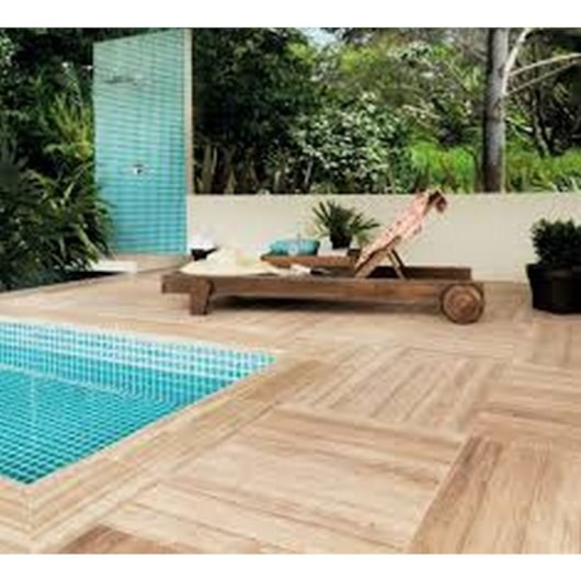 Porcelanato Portobello Parquet D'olivier Externo 20x120cm Madeira Retificado  - Imagem principal - 6b1a983c-4369-4a15-8cf4-93bddb784e1d