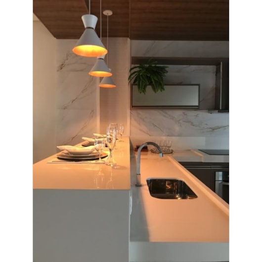 Porcelanato Retificado Marmo Doro Polido A Villagres 61x106,5 cm - Imagem principal - 03e2eb13-2a99-4145-a2a7-161963787b6c