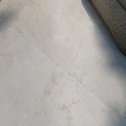 Porcelanato Villagres Pietra Di Milos Bianco Natural  123x123cm Retificado