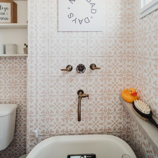 Revestimento 15x15cm Austral 1 Rosa Acetinado Eliane - Imagem principal - e2ddcc99-b150-4078-90d0-3602b29e993d