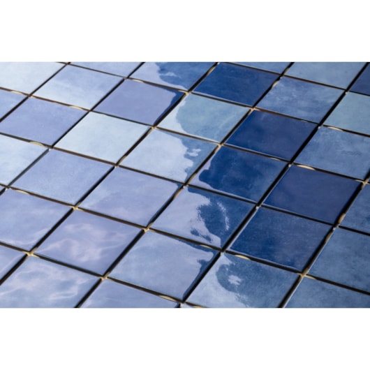 Revestimento Eliane Piscina Noronha Safira Mesh Brilhante 10x10cm Retificado - Imagem principal - 88ad414f-606e-4f29-8820-4e8dfb1b0fef