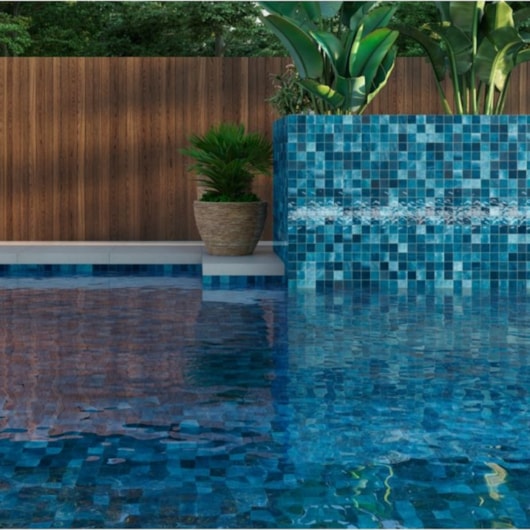 Revestimento Telado Eliane Para Fachada E Piscina Noronha Mar Mesh Brilhante 7,5x7,5cm Bold - Imagem principal - e2da644b-d59a-4665-9e33-453cbbb5a7d3