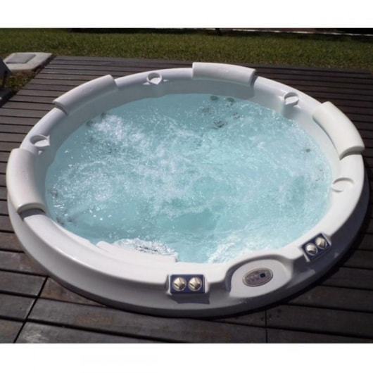 Spa 4 Lugares Com Aquecedor J210 Jacuzzi 200x88cm - Imagem principal - e4b39e97-f0c8-45f2-9ba4-0779df71f572