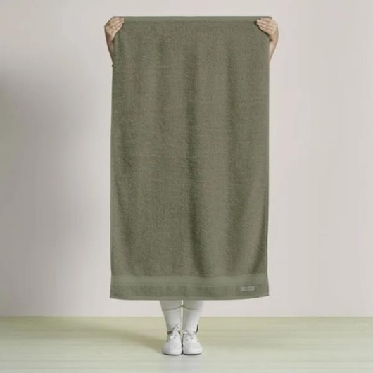 Toalha De Banho Linea Verde Escuro Karsten 70x135cm - Imagem principal - 5f4791ce-36c9-4eef-8c4c-8a37f52cedf2