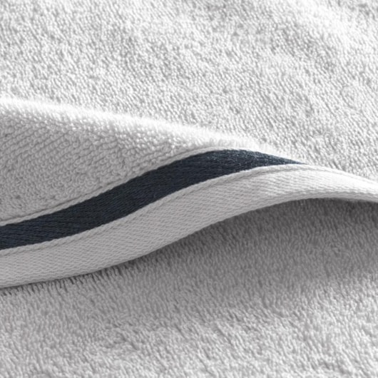 Toalha De Banho Lumina Mineral Com Cinza Karsten 70x140cm - Imagem principal - 5ea84bca-8784-4b1a-8a50-ad724061323a