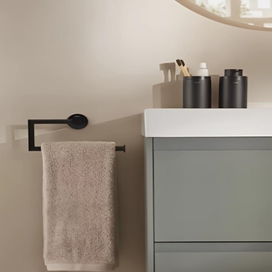 Toalheiro Anel Hotels Black Matte Roca - Imagem principal - 44f762bc-dc50-48a2-90c1-23ad31c95e2d