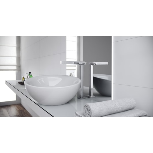 Torneira Para Lavatório De Mesa Bica Alta 90° Stillo Cromada Docol - Imagem principal - 3491be4d-39db-4c82-be0f-9349017a189d